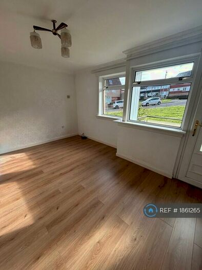 2 Bedroom Maisonette To Rent In Ross Place, Rutherglen, Glasgow, G73