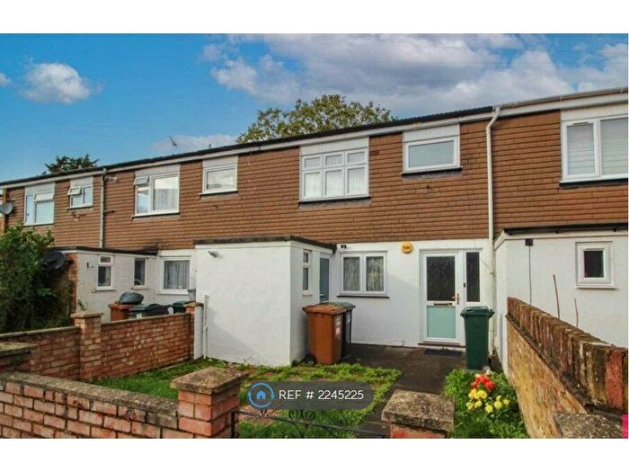 3 Bedroom Terraced House To Rent In Highlands, Watford, WD19