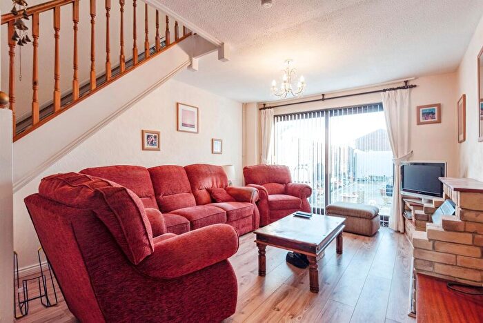 3 Bedroom Terraced House For Sale In Chaucer Road, Royston, SG8