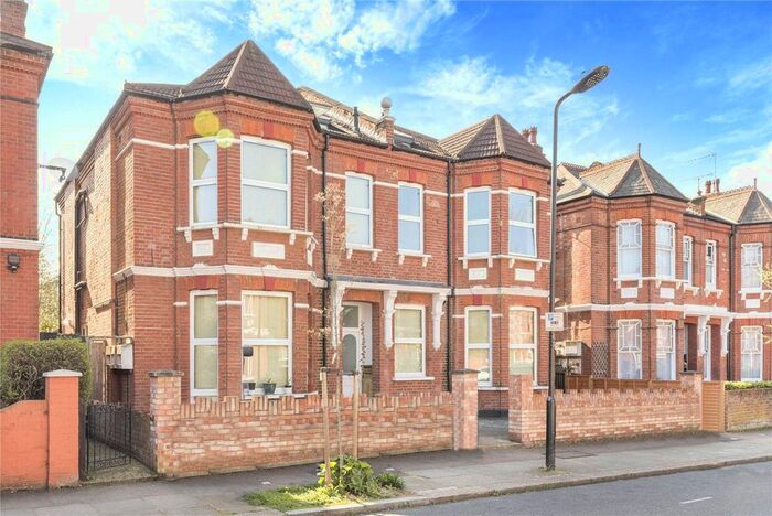 1 Bedroom Flat To Rent In Skardu Road, Cricklewood, London, NW2