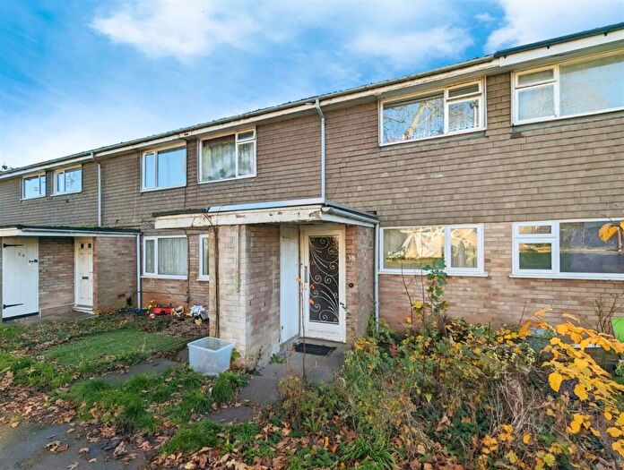 2 Bedroom Maisonette For Sale In Linkway Gardens, Leicester, LE3