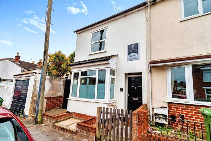 6 Bedroom End Of Terrace House For Sale In Cedar Road, Inner Avenue, Southampton, Hampshire, SO14