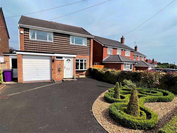 Houses for sale & to rent in WV6 8SD, Wrottesley Road, Tettenhall Regis