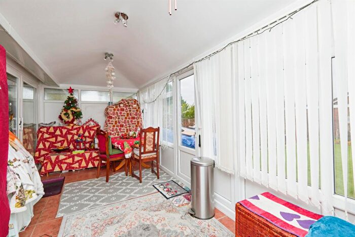 2 Bedroom Semi-Detached Bungalow For Sale In Henhurst Ridge, Burton-On-Trent, DE13