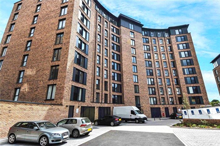 2 Bedroom Flat To Rent In Bell Barn Road, Birmingham, B15