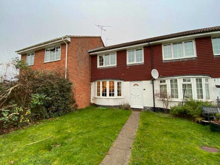 3 Bedroom Terraced House To Rent In Burleigh Piece, Linden Village, Buckingham, MK18