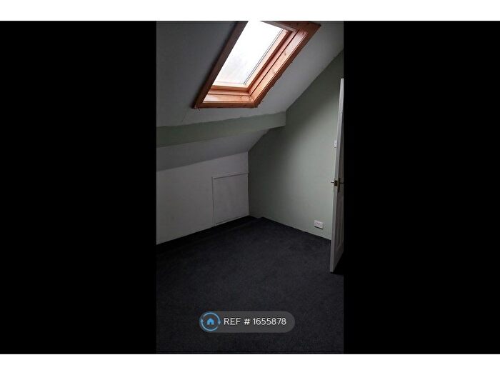 2 Bedroom Terraced House To Rent In Brearley Street, Bacup, OL13