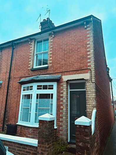 3 Bedroom End Of Terrace House To Rent In St Peters Lane, Canterbury, Kent, CT1