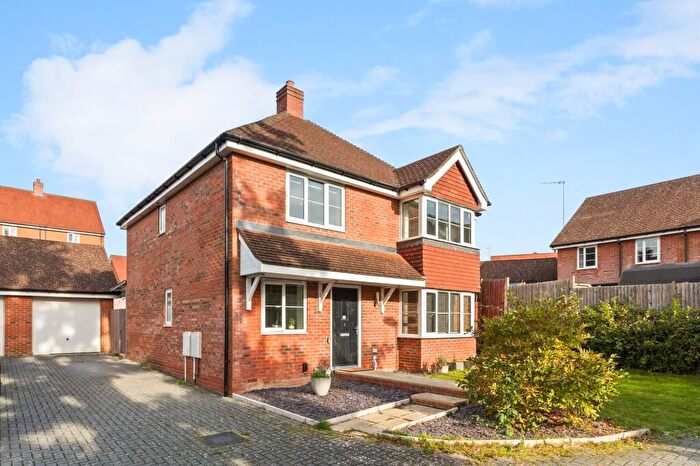 4 Bedroom Detached House For Sale In Nye Close, Broadbridge Heath, RH12