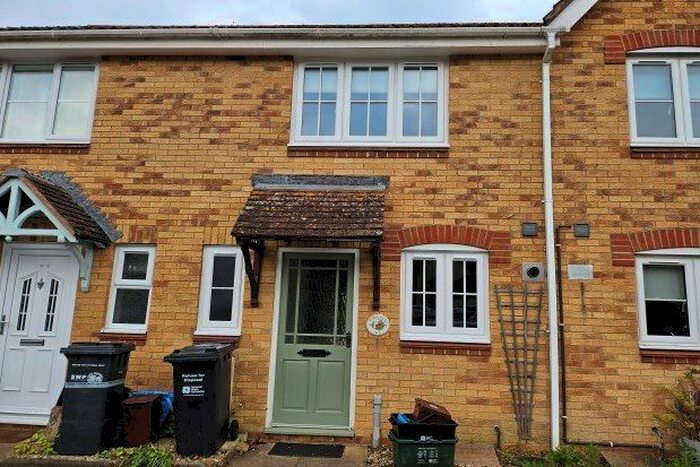 2 Bedroom Property To Rent In Hills Orchard, Martock, TA12
