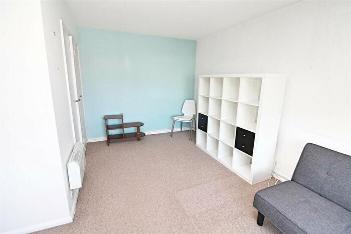 1 Bedroom Apartment For Sale In Tower Road, Brighton, BN2
