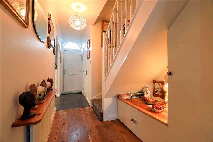 3 Bedroom Semi-Detached House For Sale In York Close, Burton Latimer, NN15