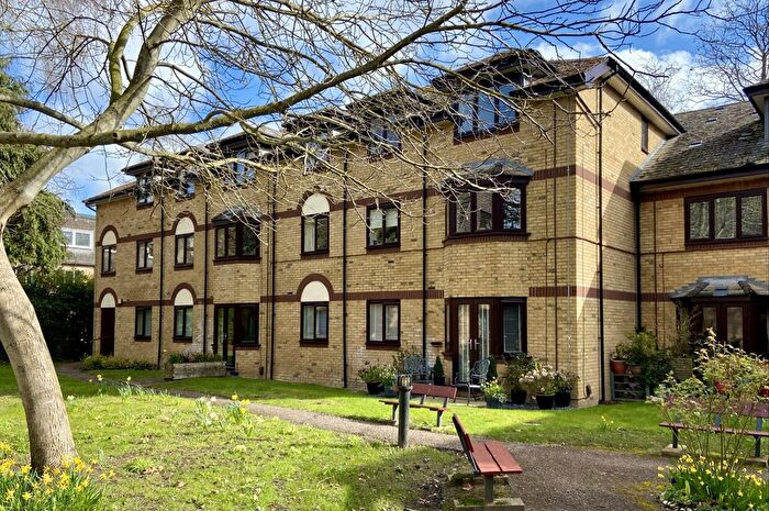 2 Bedroom Flat For Sale In Burling Court, Cambridge, Cambridgeshire, CB1