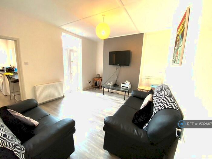 4 Bedroom Terraced House To Rent In Richardson Street, Newcastle Upon Tyne, NE6