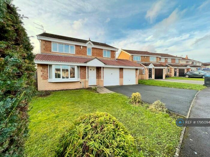 4 Bedroom Detached House To Rent In Dean Park, Co Durham, DL17