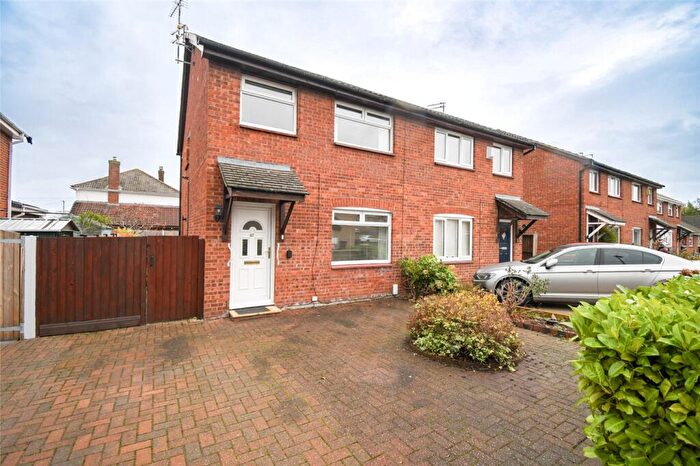 3 Bedroom Semi-Detached House To Rent In Blackthorne Avenue, Whitby, Ellesmere Port, CH66