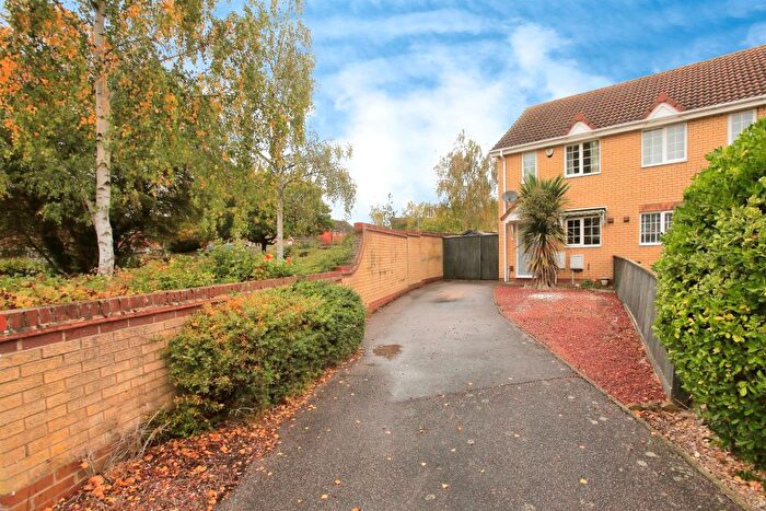 2 Bedroom Semi-Detached House For Sale In Wigmore Drive, Peterborough, PE2