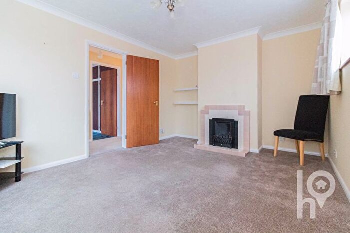 2 Bedroom Detached Bungalow For Sale In Banner Way, Halfway, ME12