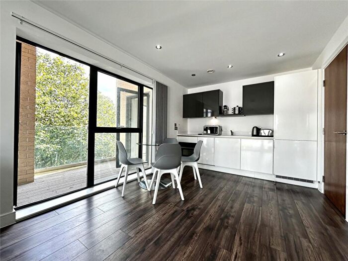 2 Bedroom Apartment To Rent In Regency Place, Parade, Birmingham, West Midlands, B1