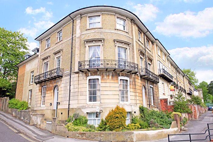 1 Bedroom Apartment To Rent In Central Winchester, SO22
