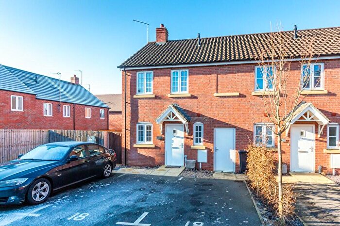 2 Bedroom End Of Terrace House To Rent In Junction Way, Thrapston, NN14
