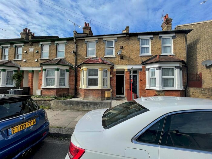 4 Bedroom Terraced House To Rent In Standard Road, Hounslow, TW4
