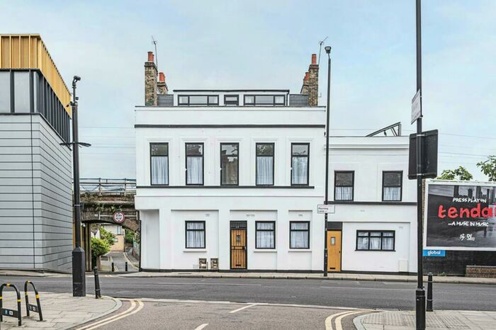 Studio To Rent In Morning Lane, Hackney, London, E9