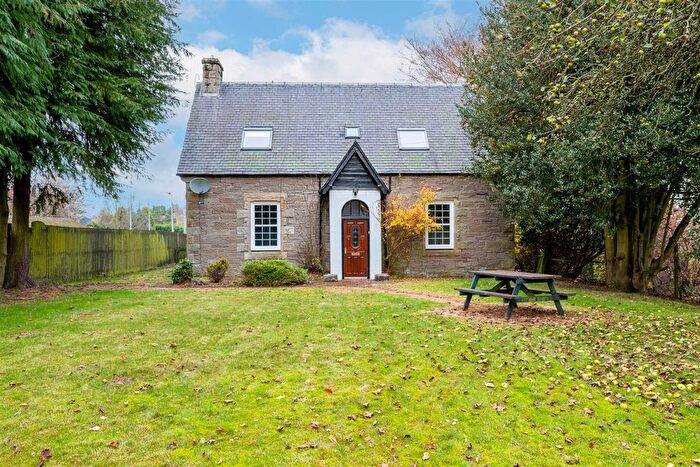 4 Bedroom Cottage For Sale In Luncarty, Perth, PH1