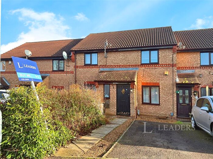 2 Bedroom Terraced House For Sale In Poppyfields, Bedford, Bedfordshire, MK41