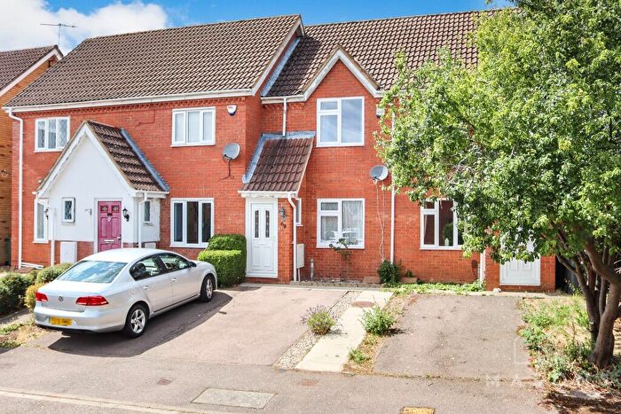 2 Bedroom Terraced House To Rent In Wiseman Close, Luton, Bedfordshire, LU2