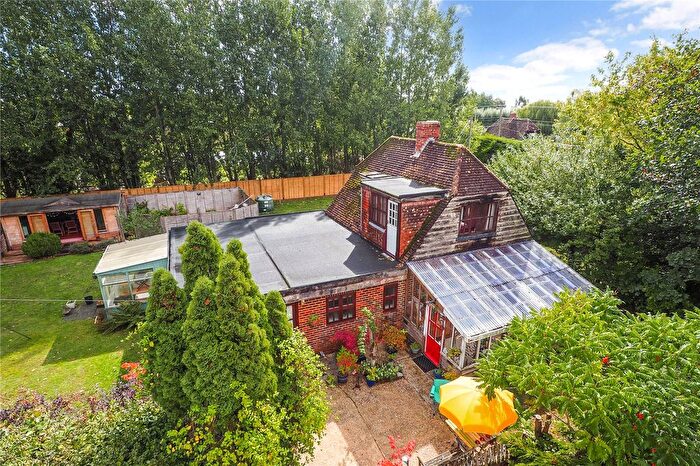 3 Bedroom Detached House For Sale In Second Avenue, Batchmere, Chichester, PO20