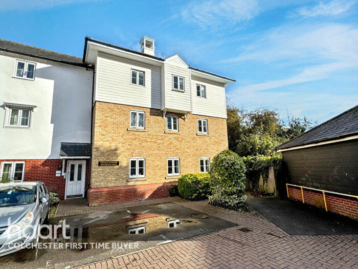 2 Bedroom Apartment For Sale In Oxton Close, Colchester, CO5