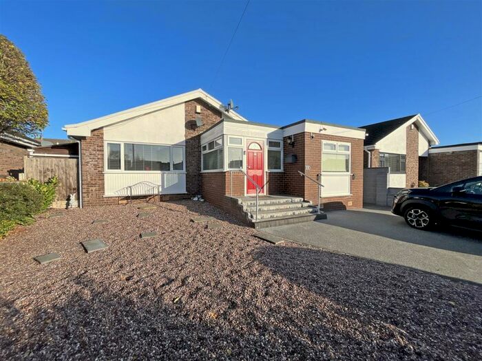 3 Bedroom Detached Bungalow For Sale In Maes Bedwen, Rhuddlan, Denbighshire, LL18