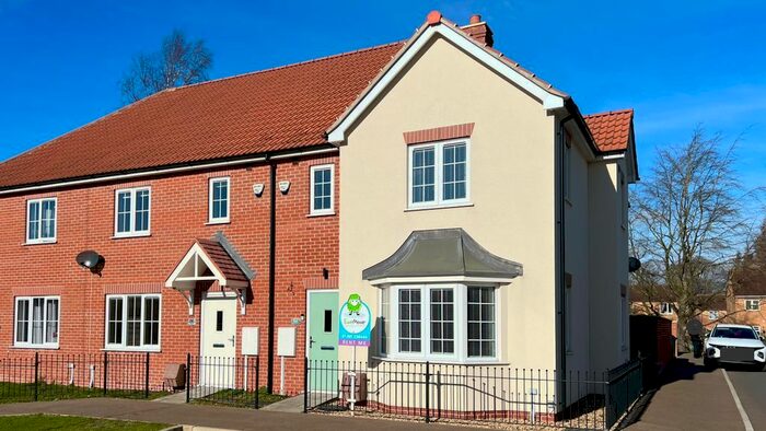 3 Bedroom End Of Terrace House To Rent In De Montfort Gardens, Boston, PE21