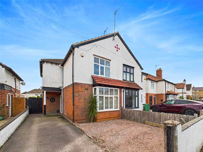 3 Bedroom Semi-Detached House For Sale In Elmbridge Road, Gloucester, Gloucestershire, GL2
