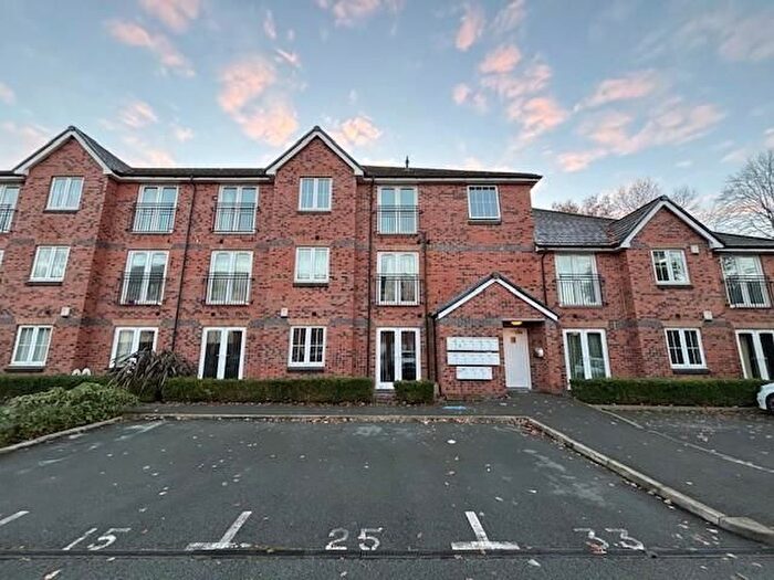2 Bedroom Flat To Rent In Pepper Close, Sharston, Manchester, M22