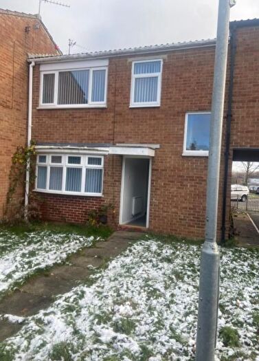 3 Bedroom Property To Rent In Surrey Place, Bishop Auckland, DL14