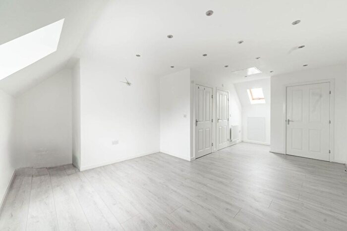 4 Bedroom End Of Terrace House To Rent In Sutton Road, , Headstone, Harrow, HA2