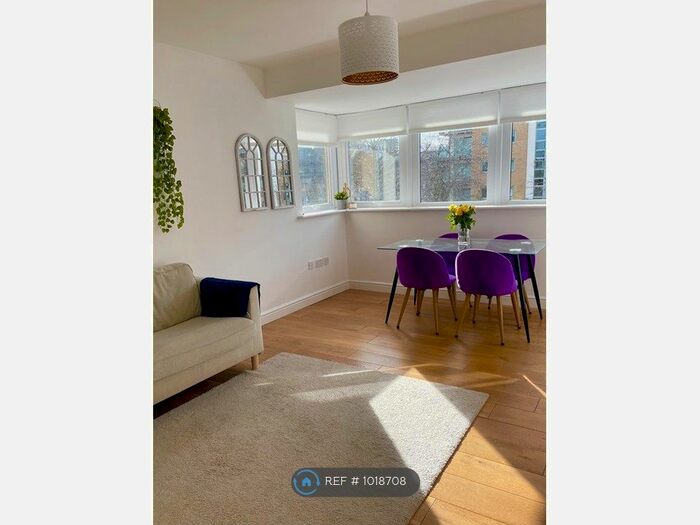 2 Bedroom Flat To Rent In Erebus Drive, London, SE28