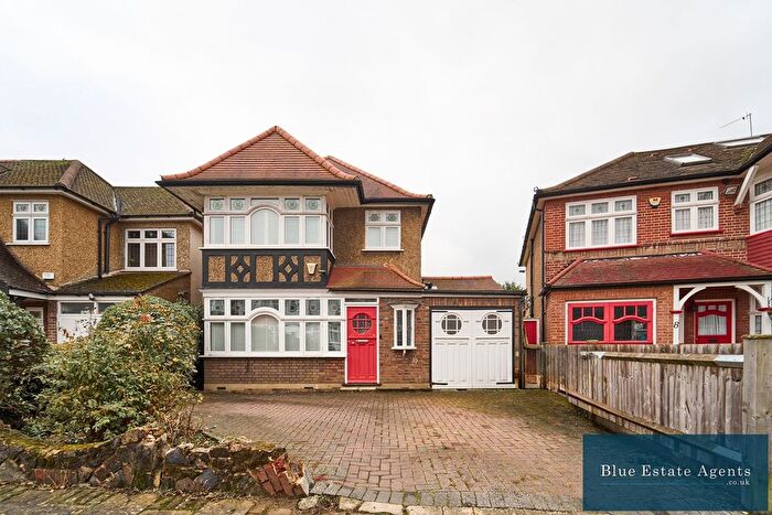 4 Bedroom Detached House To Rent In Winchfield Close, Harrow, HA3