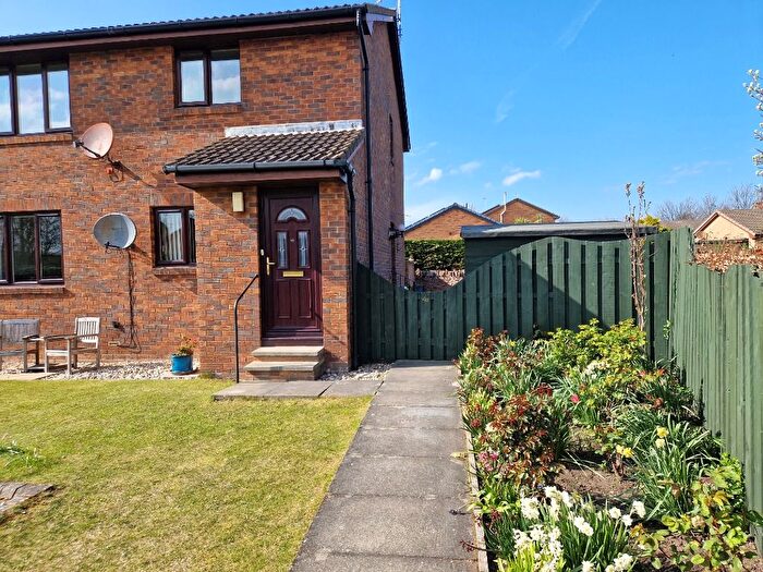 2 Bedroom Flat To Rent In Beachmont Court, Dunbar, East Lothian, EH42