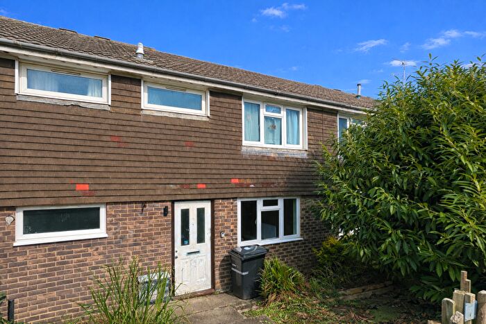 2 Bedroom Apartment For Sale In Hill Ground, Frome, Somerset, BA11