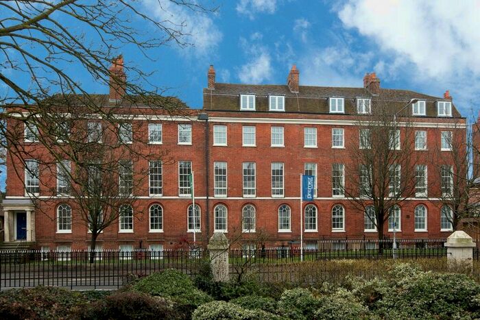 2 Bedroom Apartment To Rent In London Road, Reading, RG1