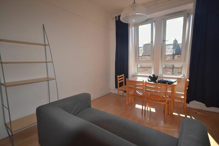2 Bedroom Flat To Rent In Caledonian Place, Edinburgh, EH11