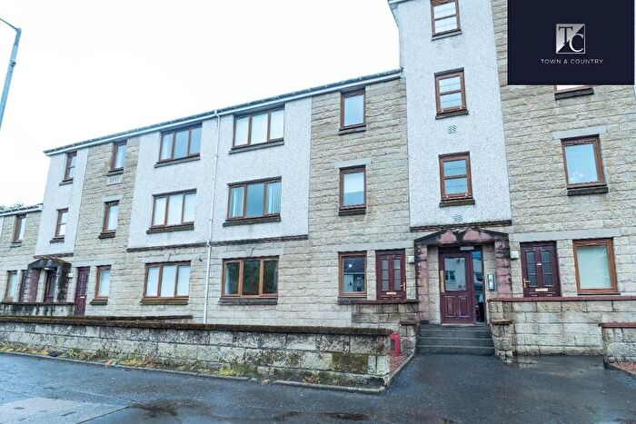 2 Bedroom Flat For Sale In Main Street, Lennoxtown, Glasgow, G66