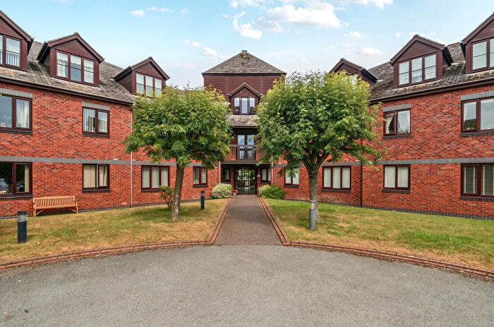 1 Bedroom Apartment For Sale In Round Hill Meadow, Great Boughton, Chester, CH3