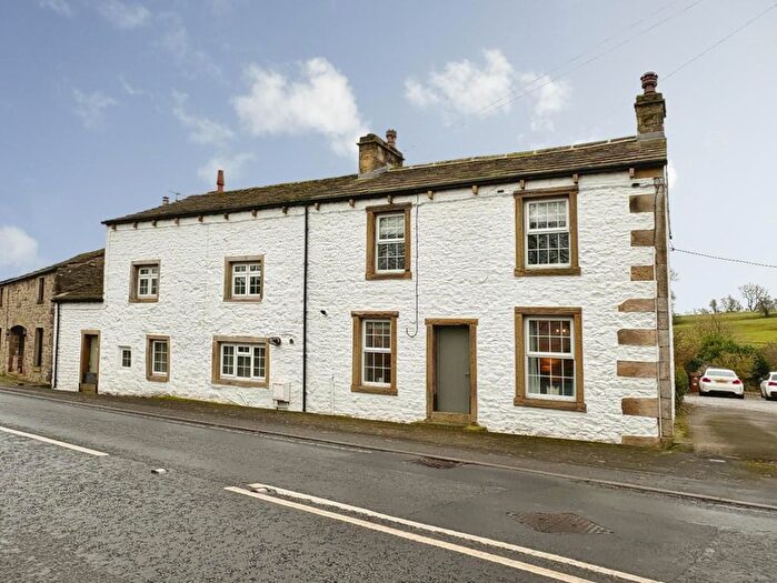 3 Bedroom Semi Detached House For Sale In Coniston Cold, Skipton, BD23