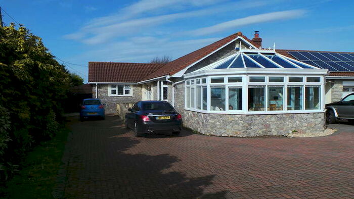 3 Bedroom Semi-Detached Bungalow To Rent In Banwell, BS29