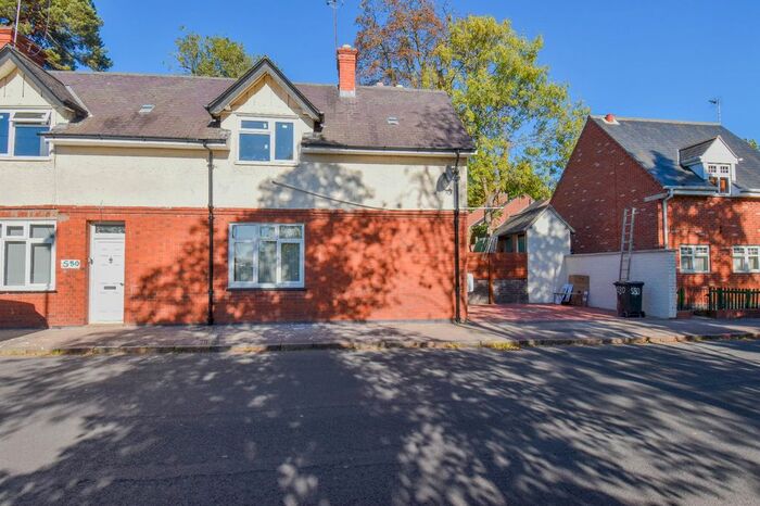 2 Bedroom Flat To Rent In Gipsy Lane, Leicester, LE5