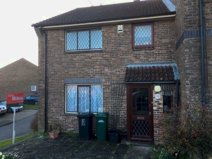 3 Bedroom End Of Terrace House To Rent In Thompson Road, Brighton, East Sussex, BN1